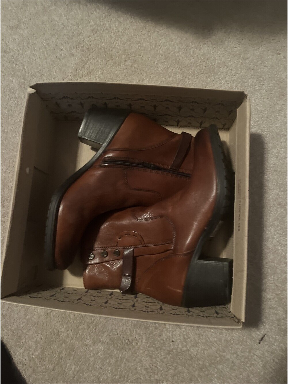 Clarks Artisan Women Brown ANKLE BOOTS 9.5MComfort